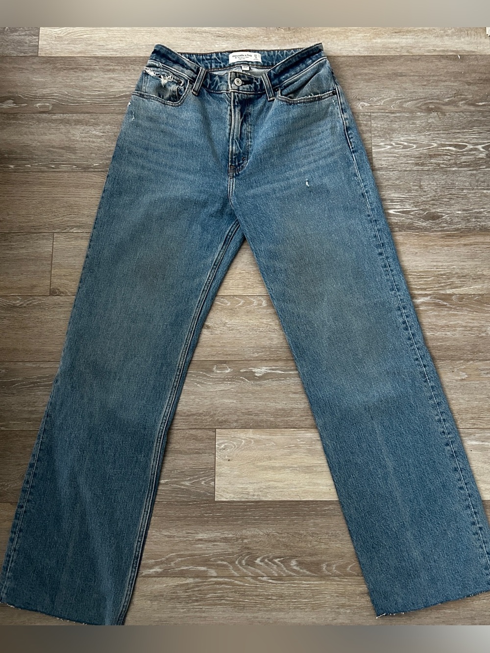 Abercrombie & Fitch High-Rise Straight-Leg Blue Jeans